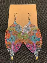 Load image into Gallery viewer, Double Hollow Leaf Earrings
