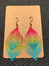 Load image into Gallery viewer, Double Hollow Leaf Earrings
