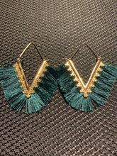 Load image into Gallery viewer, Multi Color Tassel
