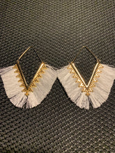 Load image into Gallery viewer, Multi Color Tassel
