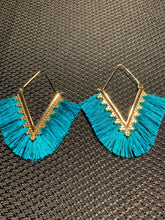 Load image into Gallery viewer, Multi Color Tassel
